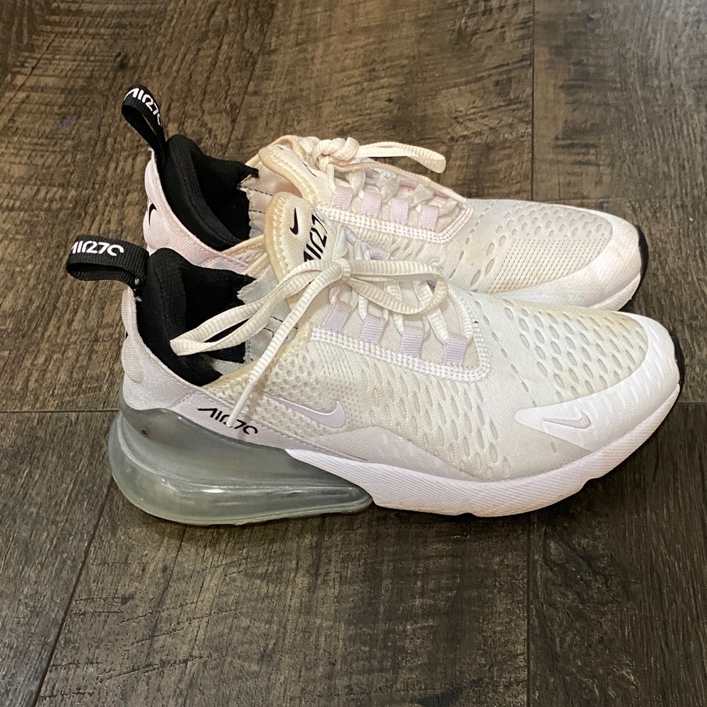 Nike Kids Sneakers in White and Black